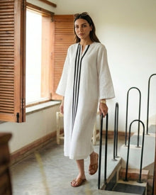 Stripe Placket Shift Dress (WHITE)
